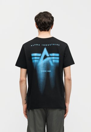 Alpha Industries SPRAY - Μπλουζάκι με στάμπα - black