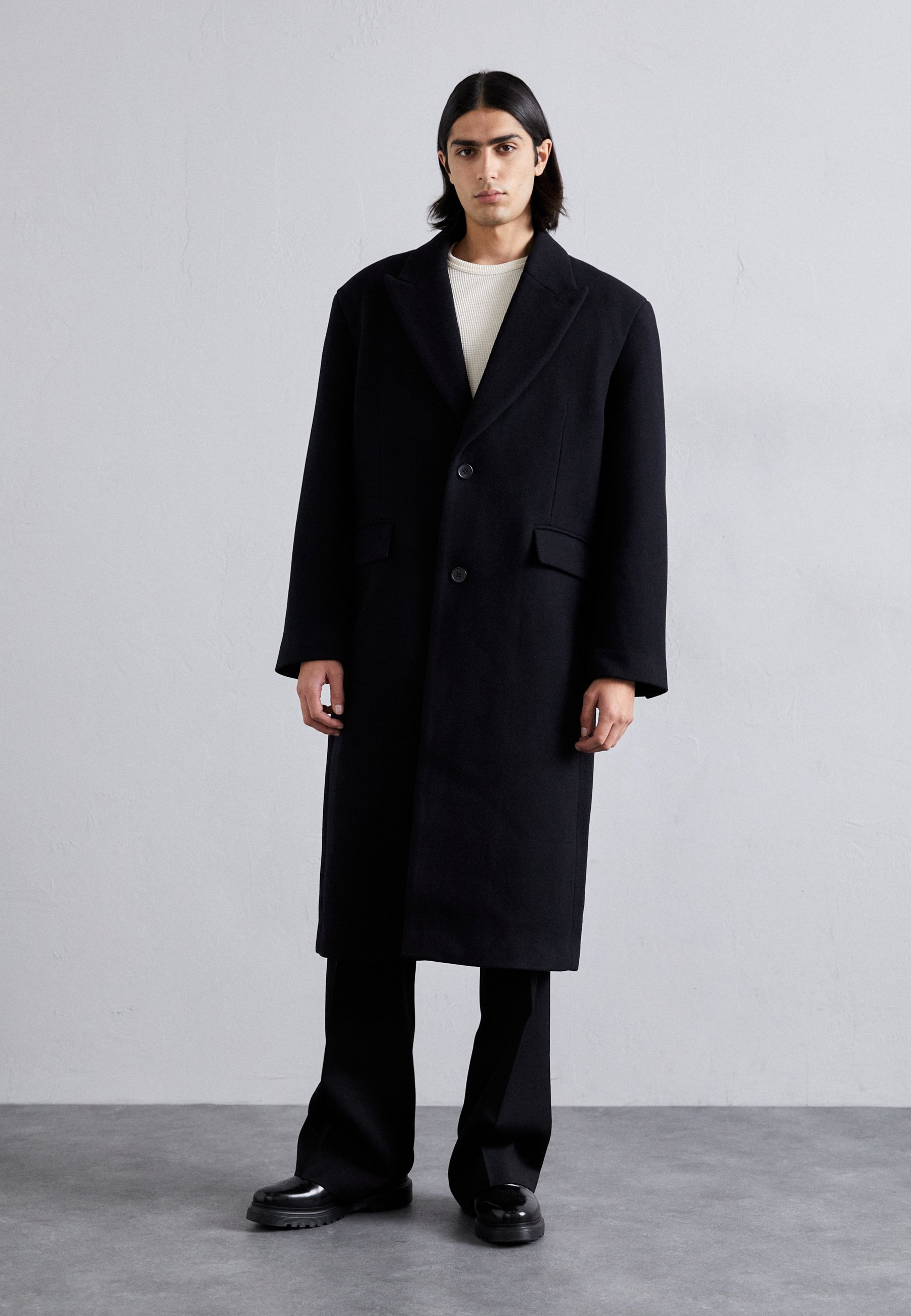 Cavallo Maiko Warmer Maxi Mantello Unisex Nero – Impermeabile E Caldo Per L'Inverno 2025