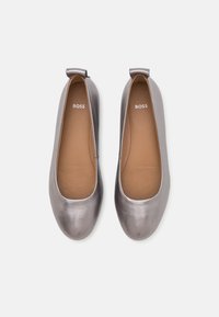 BOSS DASY - Klassischer Ballerina - silver