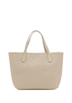 Beżowa pleciona skórzana torba typu tote z dwoma paskami na ramię i ustrukturyzowanym prostokątnym kształtem.