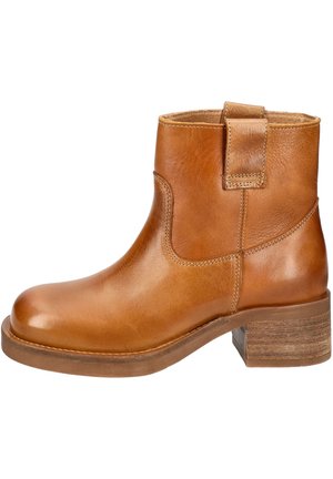 Platform ankle boots - brown