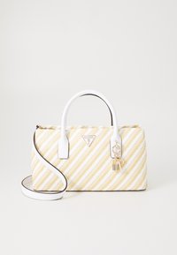 Sac à main rayé en matériau synthétique jaune et blanc, doté de deux poignées blanches, d'une bandoulière amovible et d'accents en métal doré.