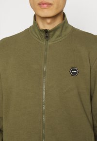 Petrol Industries Camisola com fecho - dusty army