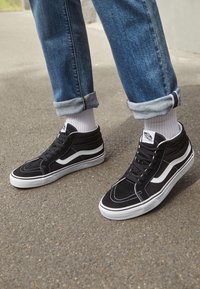 Vans UA SK8-MID REISSUE Sneakers alte black/true white/nero
