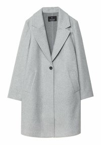 Manteau en laine gris avec un col châle, fermeture à un bouton noir unique, poches latérales et silhouette structurée. Texture lisse et lignes épurées.