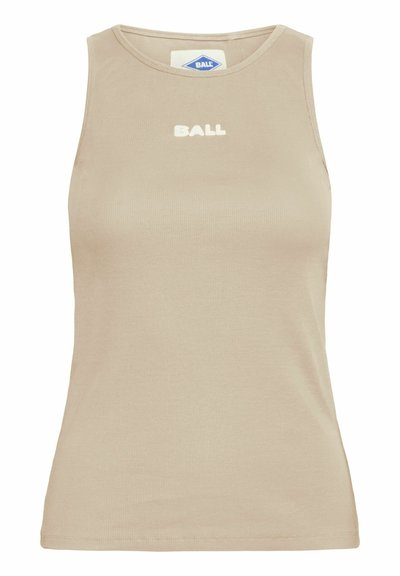 Top sin mangas de punto beige, con escote redondo y logo de texto "BALL" en blanco en la parte frontal. Tejido suave y ajustado.