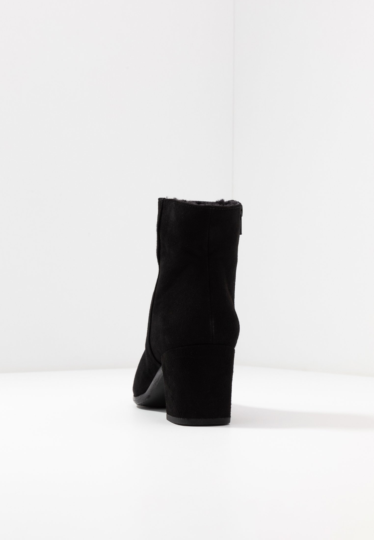 Pretty Ballerinas ANGELIS Korte laarzen black Zalando.nl Pretty Ballerinas ANGELIS Korte laarzen black Zalando.nl