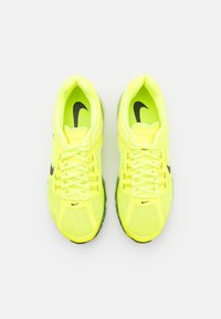Nike Sportswear AIR MAX 2013 - Sapatilhas - volt/black/cyber