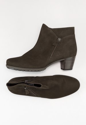 Ankle boots - dark brown