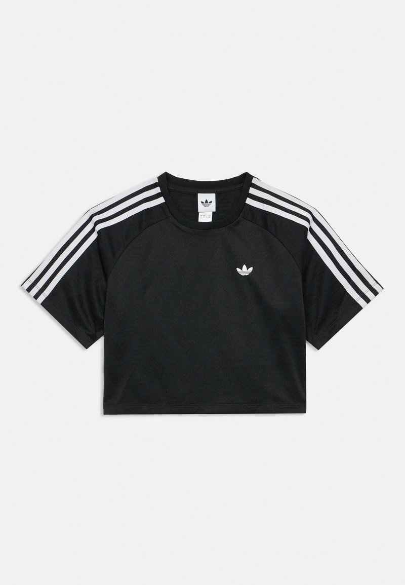 Μαύρο κοντομάνικο T-shirt Adidas με λευκές τριπλές ρίγες στα μανίκια και μικρό λευκό λογότυπο τριφύλλι στο στήθος.