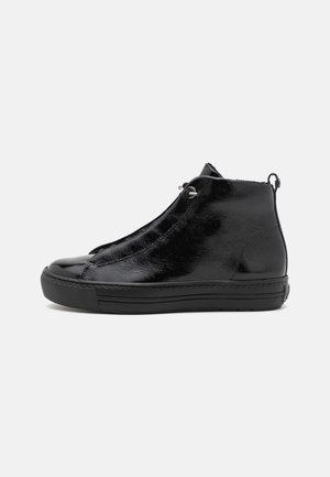 Sneakers high - black