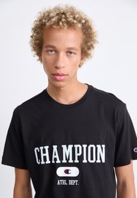Champion Rochester - T-shirt z nadrukiem