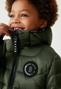 Baker by Ted Baker Talvejope - khaki green