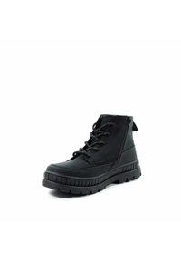 Schwarze Knöchelstiefel aus glattem Lederobermaterial, mit runder Zehenpartie, vorderer Schnürung und seitlichem Reißverschluss. Strukturiertes Gummisohle für besseren Grip.