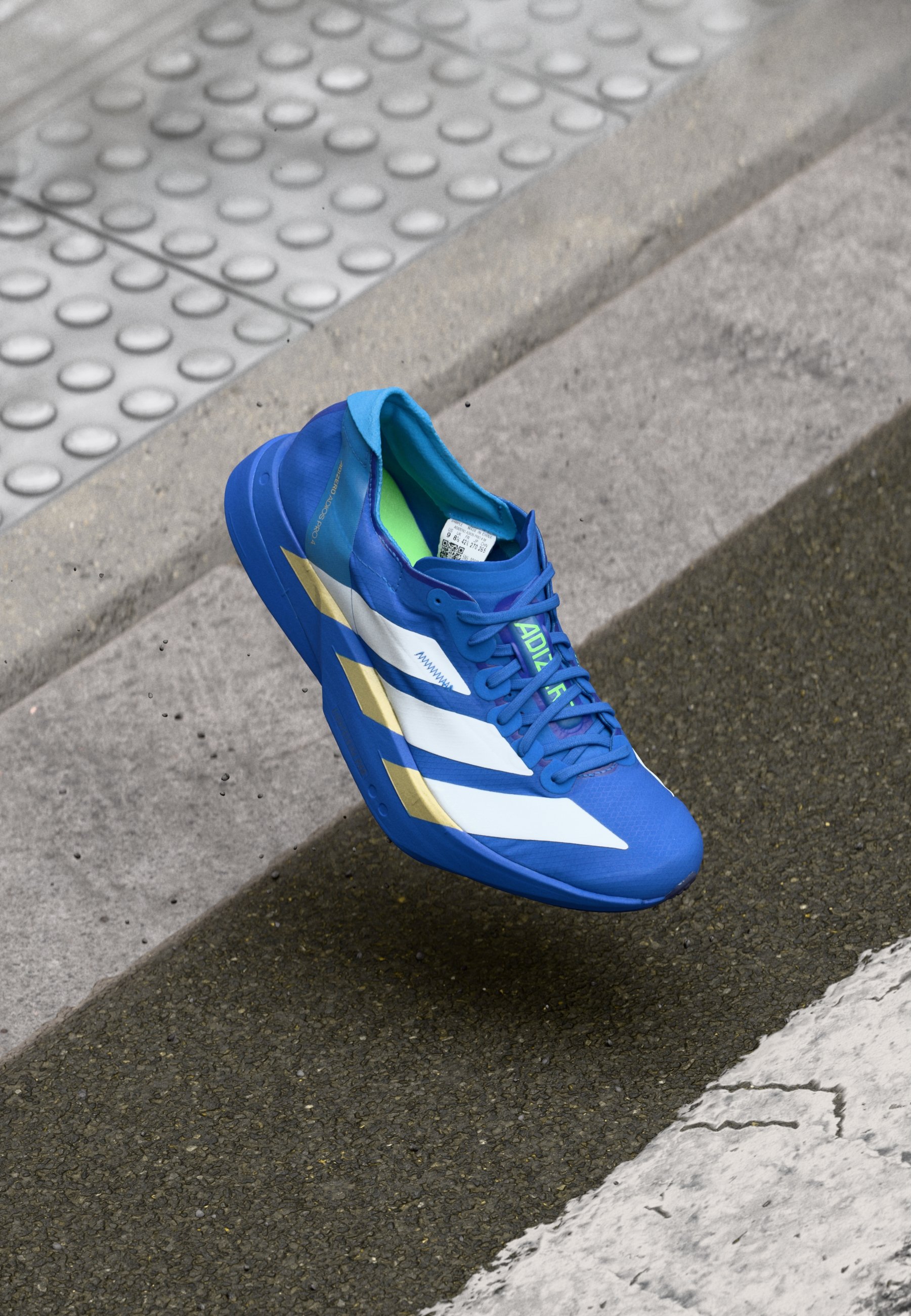 adidas Performance ADIZERO ADIOS PRO 4 - Laufschuh Straße - blue