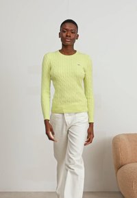 GANT STRETCH C NECK - Džemperis - pastel lime