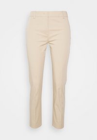 Pantalons beige ajustés avec une coupe slim, dotés d'un devant plat, de passes-belt et d'une texture lisse, adaptés aux environnements formels et décontractés.