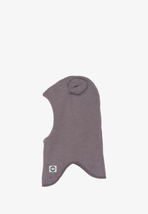 Balaclava d'enfant en tricot doux de couleur violet avec de petites oreilles d'ours et une étiquette près de l'ourlet.