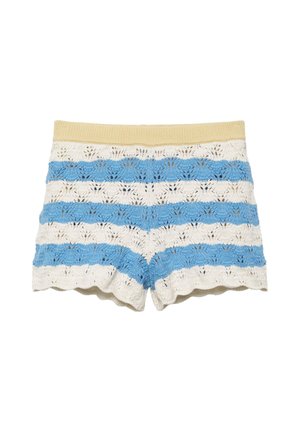 Horgolt rövidnadrág vízszintes kék-fehér csíkokkal, bézs elasztikus derékpánttal, hullámos szegéllyel a lábnyílásoknál.