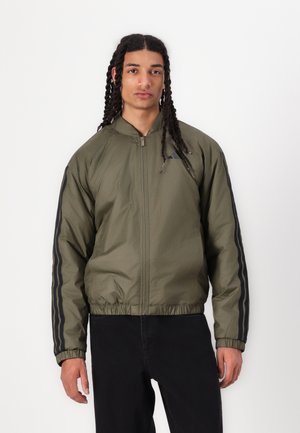 ESSENTIALS 3-STRIPES INSULATED BOMBER - Bomber dzseki - olive strata