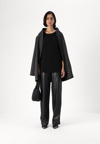 ONLY Tall ONLKIRI  - Pantaloni - black