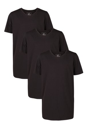 Tres camisetas negras de cuello redondo apiladas, hechas de algodón suave, con mangas cortas y un diseño minimalista sin patrones ni logotipos.