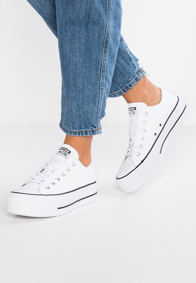 CHUCK TAYLOR ALL STAR LIFT CLEAN - Sneaker low - white/black