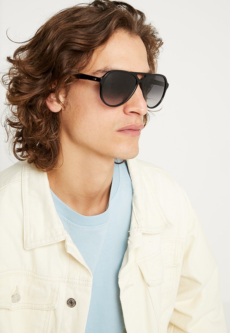 Bestel online Rag \u0026 Bone RNB1049/G/S TCG/PR zonnebril | Zonnebrillen.com