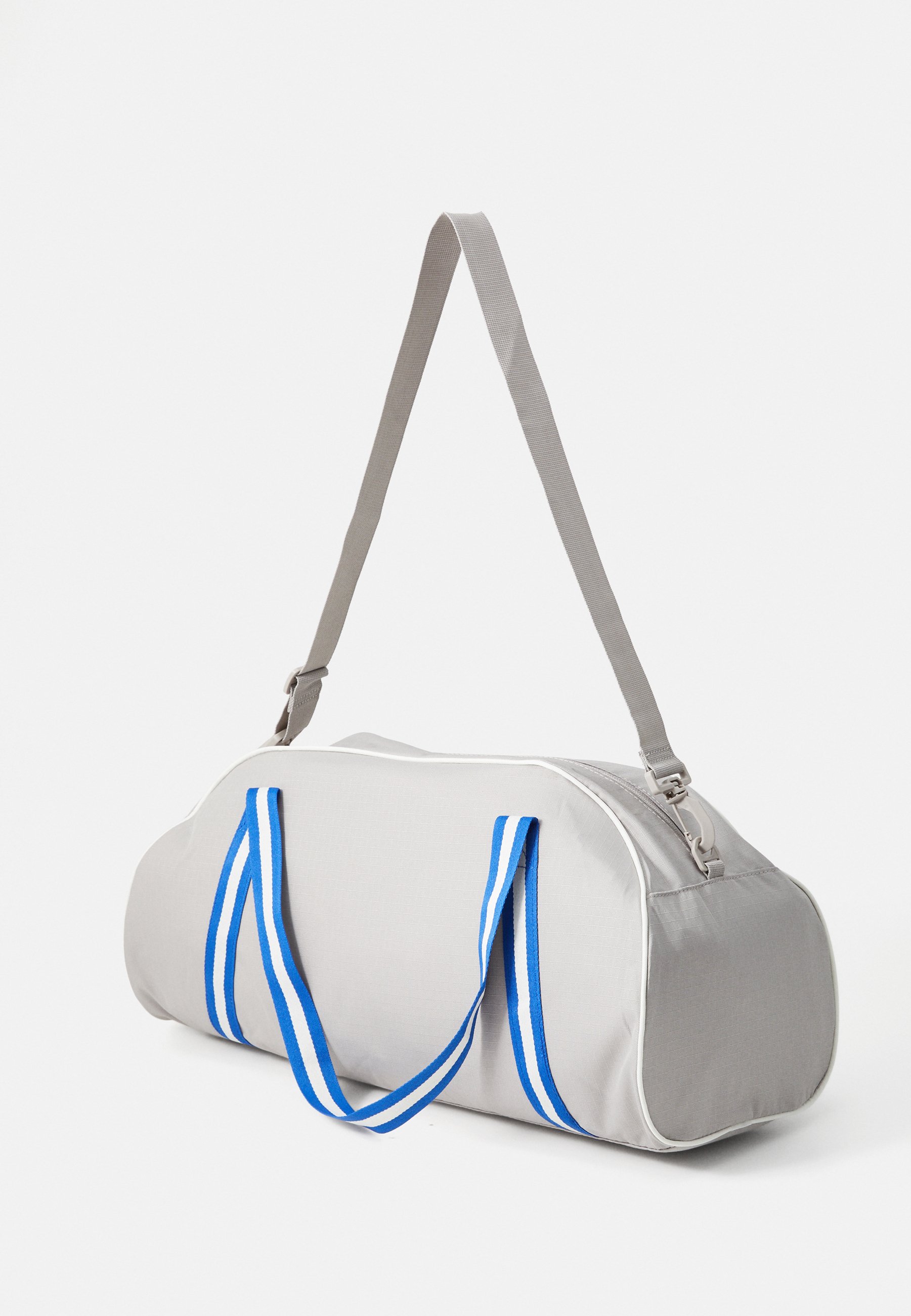 nike holdall sports direct