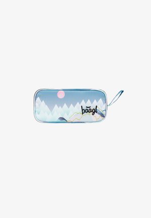 Mehrfarbige Tasche mit Bergdesign, auf hellem blauen Hintergrund, einem pinken Mond und schwarzem "baagl" Logo. Weiches, glattes Material.