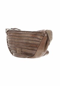 Borsa in pelle marrone con texture rigata, forma arrotondata e chiusura con zip. Presenta una tracolla in tessuto e un'etichetta con logo sul davanti.