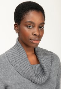INFLUENCER COWL-NECK - Strickpullover - grey
