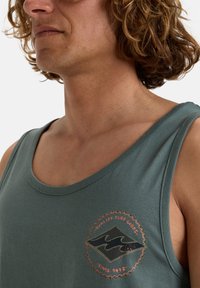 Billabong Top - gny