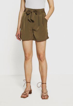 VILA Shorts - dark green