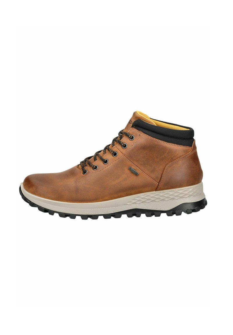 Bota de cuero marrón de media altura con cuello acolchado negro, forro amarillo y suela de goma negra con textura para una mejor tracción.
