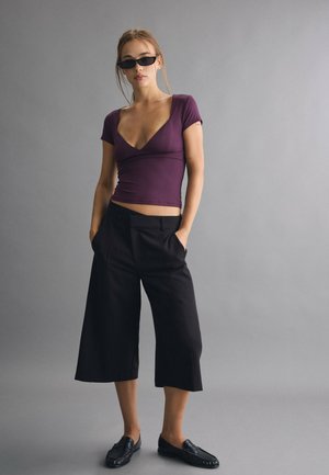 Stradivarius, T-shirt con stampa - purple