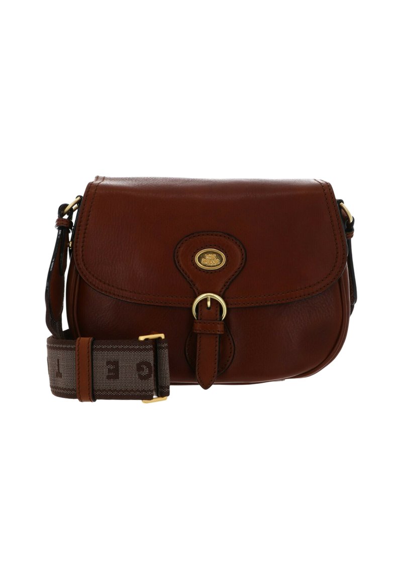 Borsa a tracolla in pelle marrone con chiusura a fibbia frontale e tracolla regolabile in tessuto, caratterizzata da scritte scure e hardware dorato.