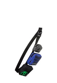 Eastpak DC CROSSBODY - Olkalaukku - gotham city