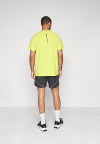 ICANIWILL MIRAGE SHORTS  - Sportiniai šortai - black