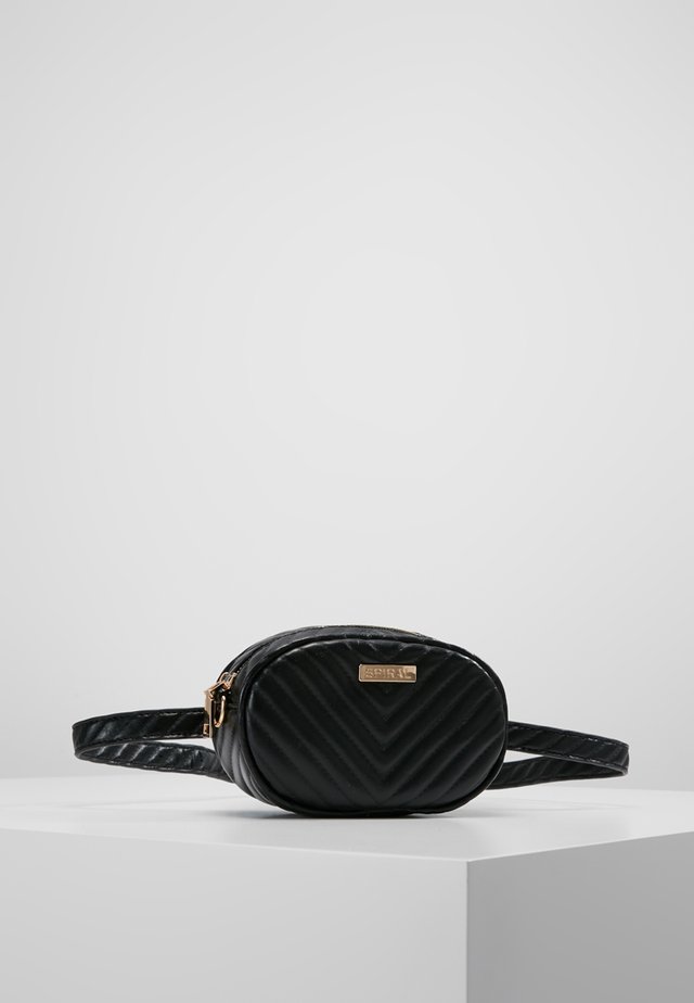 LABEL BUM BAG - Saszetka nerka - black