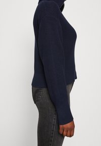 Monki Stickad tröja - dark blue