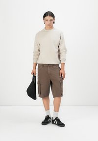 Jack & Jones PREMIUM JPRBLACHAD BRANDING CREW NECK - Melegítőfelső - beige