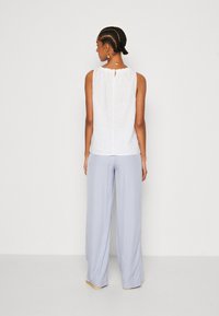 Esprit Topper - white