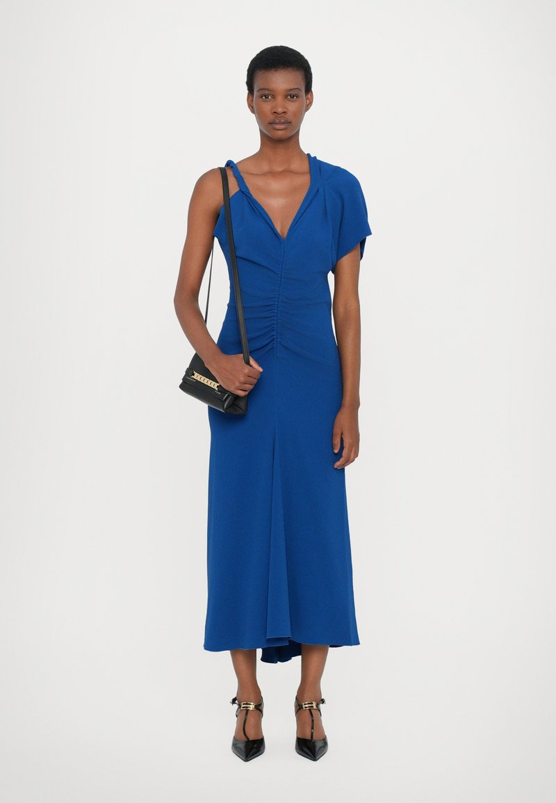 Victoria Beckham ASYMMETRIC RUCHED MIDI DRESS - Cocktail dress / Party dress - blue - Zalando.co.uk Victoria Beckham ASYMMETRIC RUCHED MIDI DRESS - Cocktail dress / Party dress - blue - Zalando.co.uk