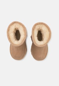 UGG CLASSIC II UNISEX - Stivali da neve  - sand