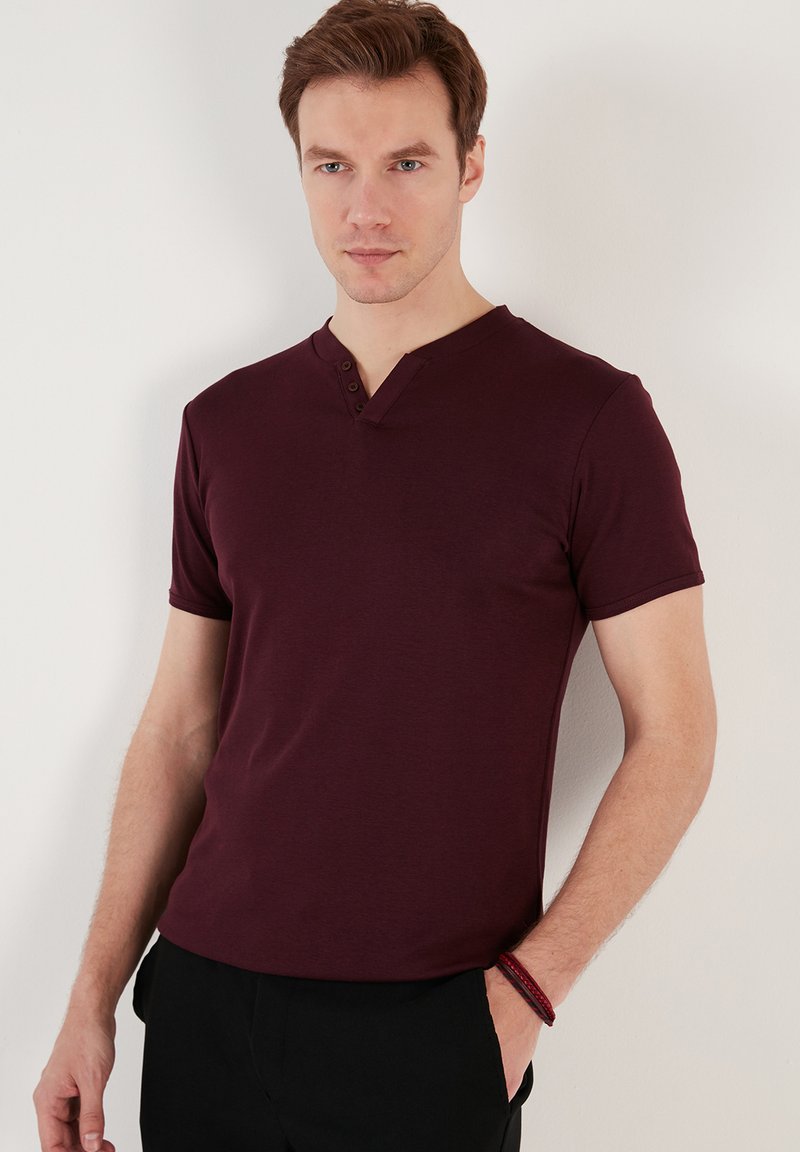 Buratti - V-NECK  - Osnovna majica kratkih rukava - maroon, Povećaj