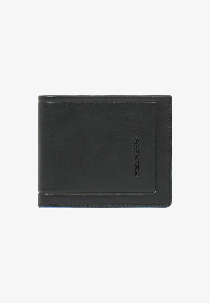 Portafoglio in pelle nera con texture liscia, design a doppia piega, logo in rilievo sul davanti e bordi cuciti per una maggiore durata.