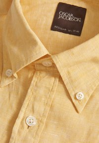 Oscar Jacobson REG FIT BD SIGNATURE - Skjorta - sunshine yellow