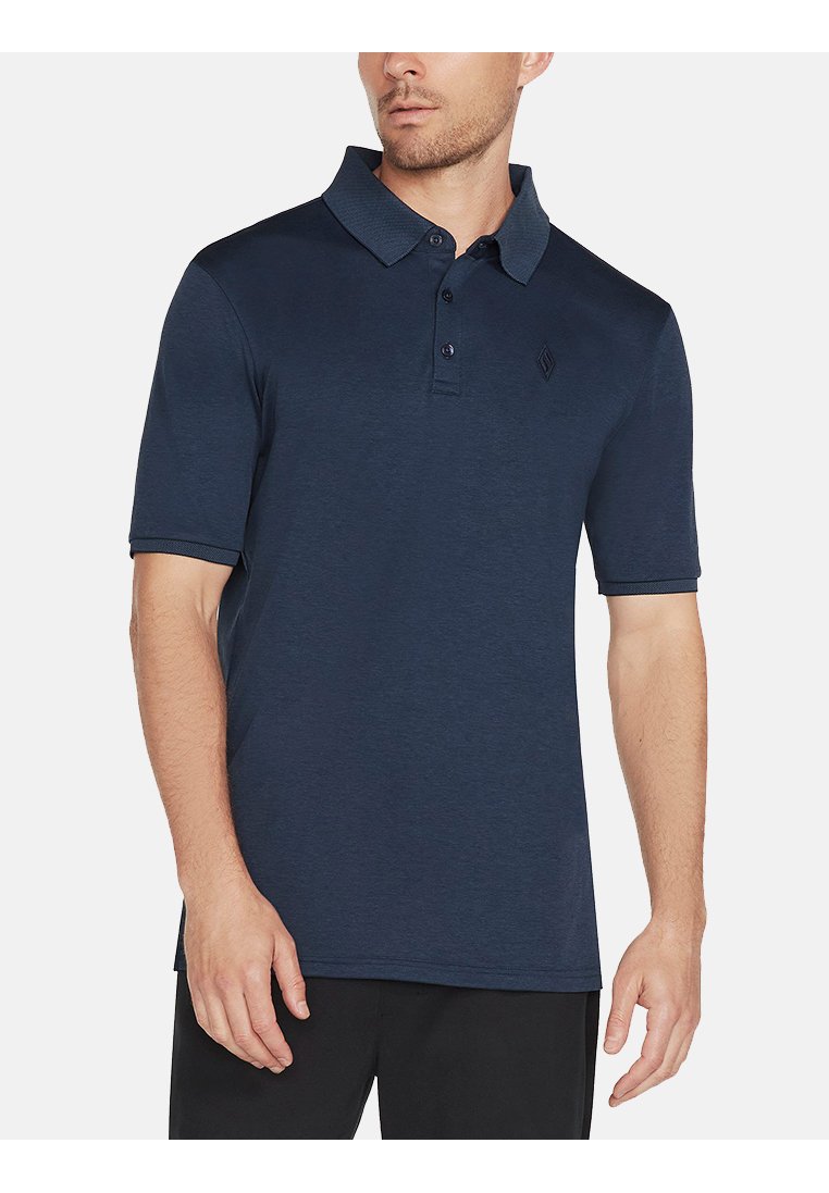 Marineblaue Polo-Hemd mit kurzen Ärmeln aus glattem Stoff. Verfügt über einen Kragen, eine Dreiknopf-Leiste und ein dezentes Logo auf der Brust.