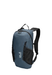 Zaino in tessuto blu con design curvo. Presenta tasche laterali in rete e spallacci regolabili. Logo visibile sul fronte. Chiusura con cerniera.